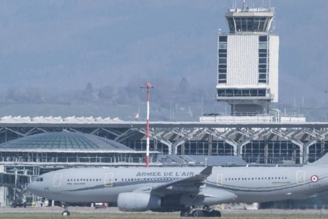 Franco-Swiss airport Basel-Mulhouse reopens after bomb alert