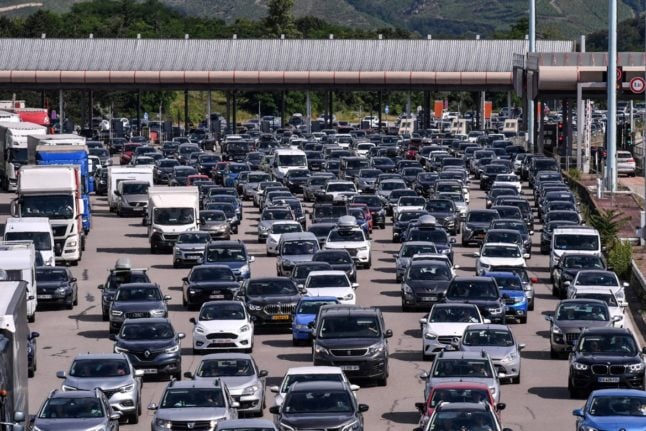 French motorway staff on strike for first holiday weekend of summer