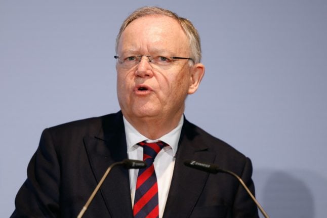 Germany's Lower Saxony state premier Weil calls for 15 euro minimum wage