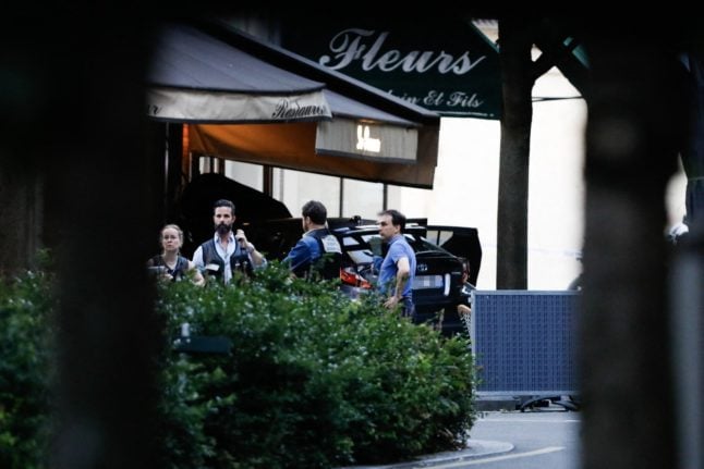 Car ploughs into Paris café terrace leaving one dead and several seriously hurt