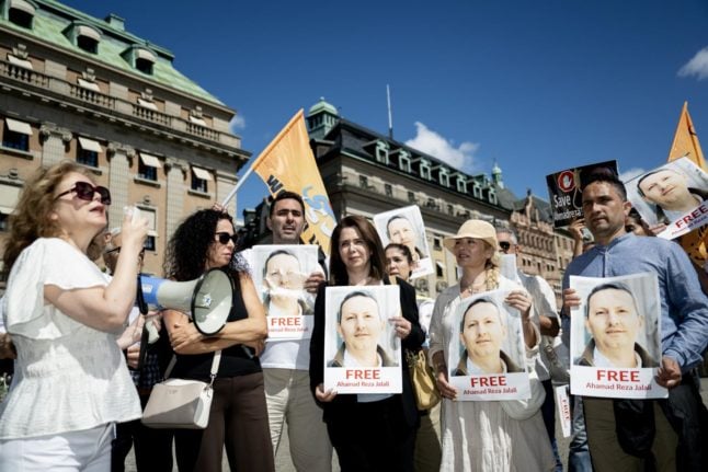 Wife of imprisoned academic 'disappointed' after meeting Swedish foreign minister