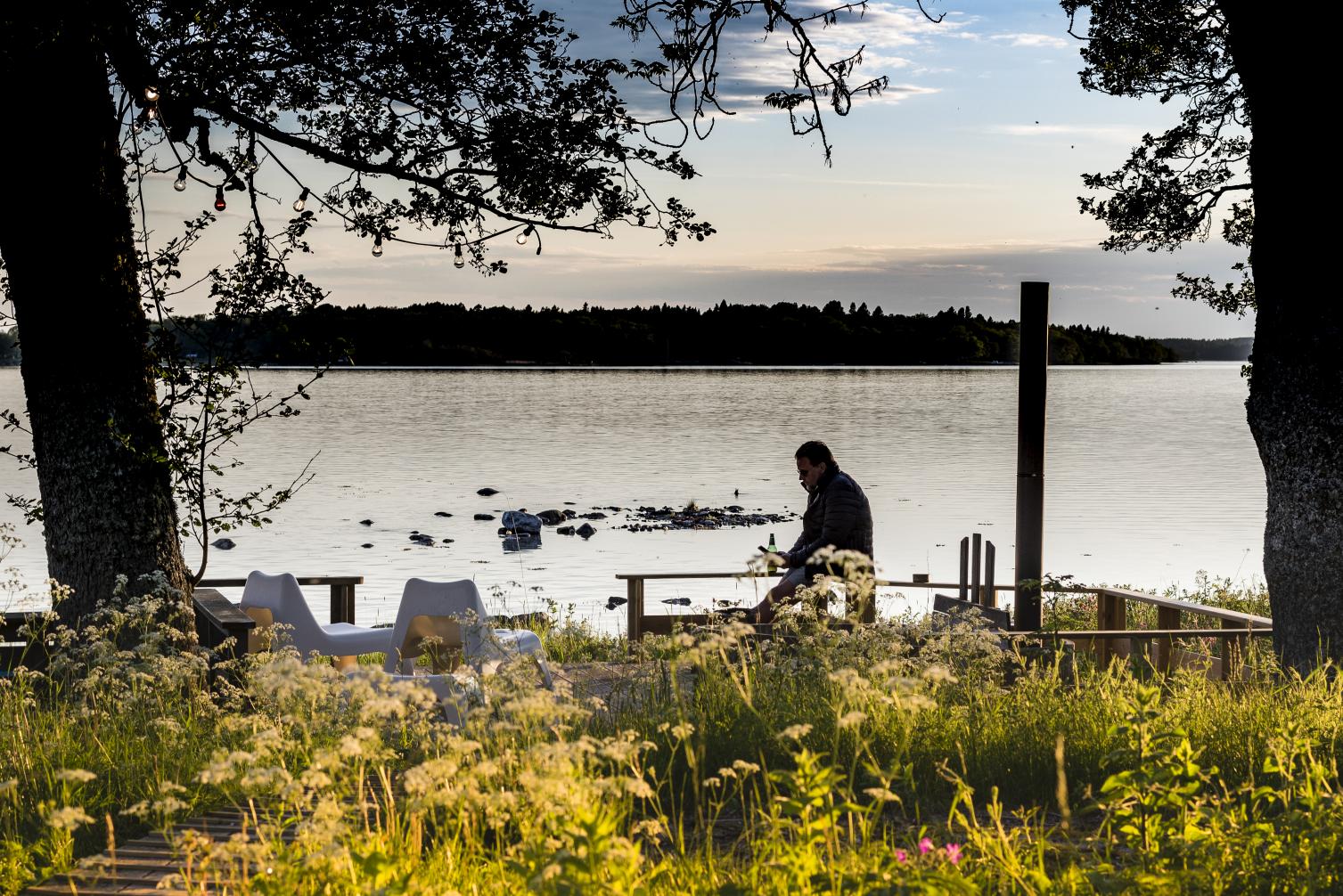 
            Why summer in Sweden can be lonely for foreigners - and what you can do about it
        