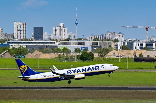 Ryanair aircraft takes off at BER