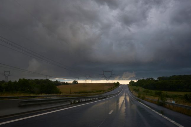 Three French departments on orange storm alert