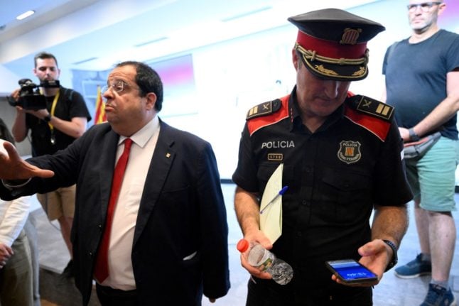 Catalan police admit mistakes in plan to detain fugitive Puigdemont