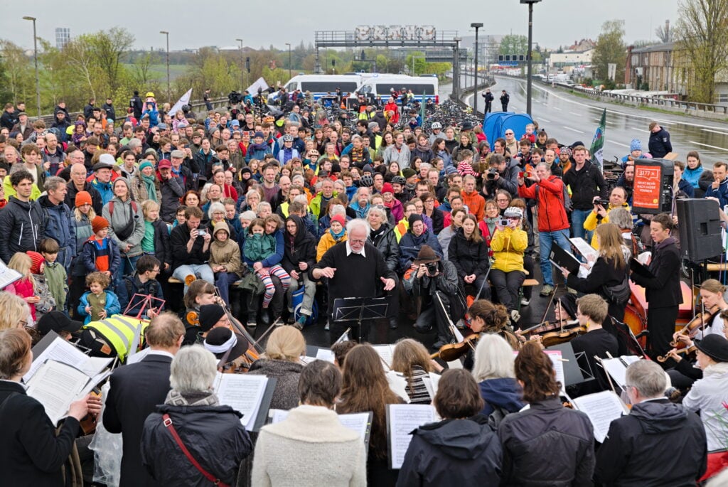 Lebenslaute A100 protest