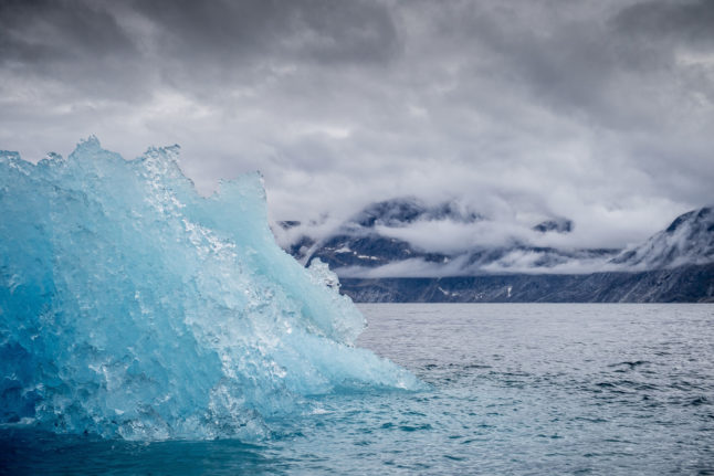 Ship with 20,000 litres of diesel fuel sinks off Greenland