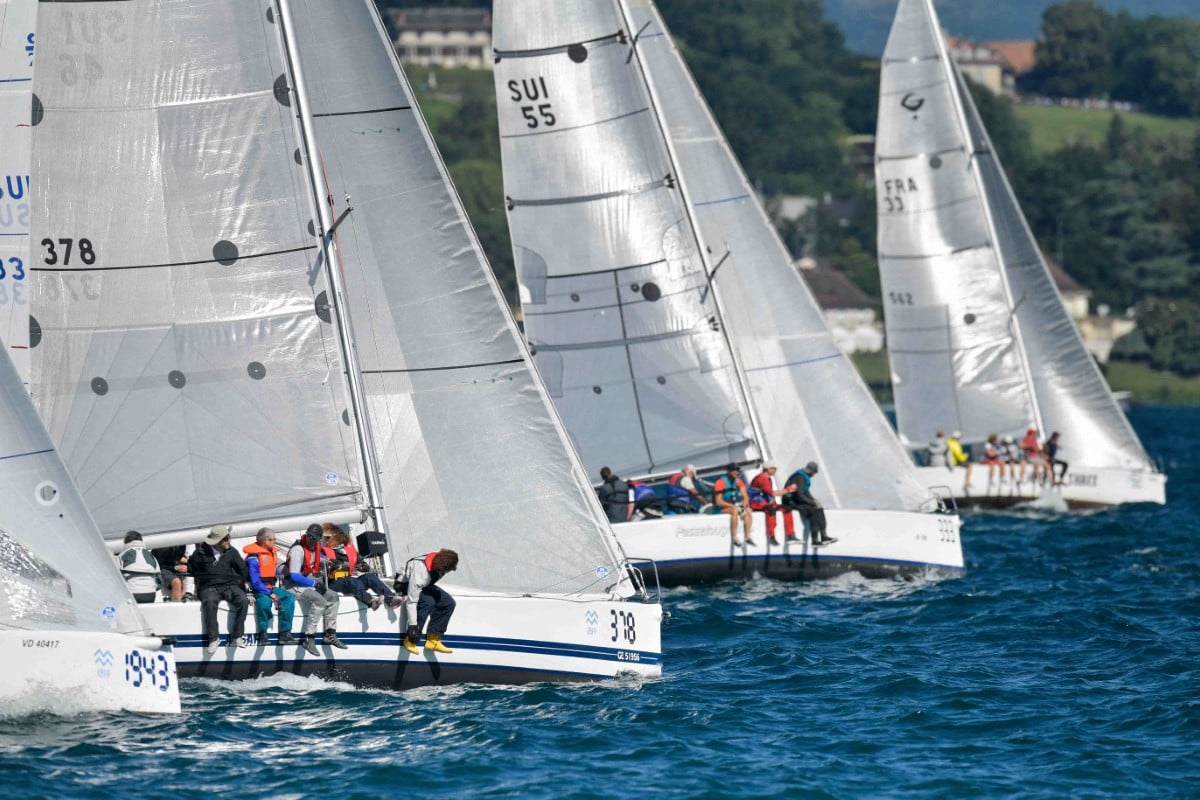 Dinghies lining up to race on Lake Geneva. 