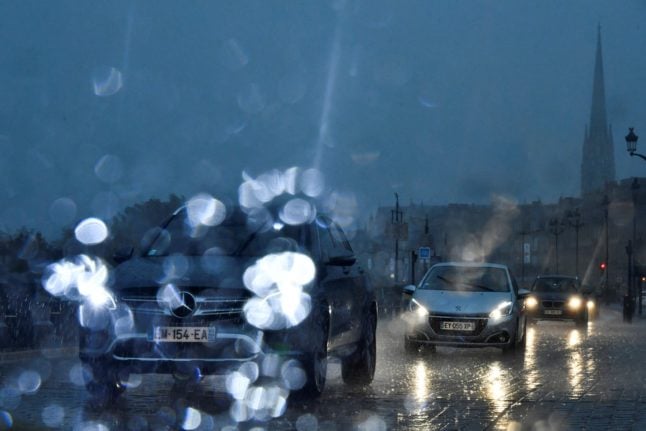 South-west France placed on alert for weekend storms and floods