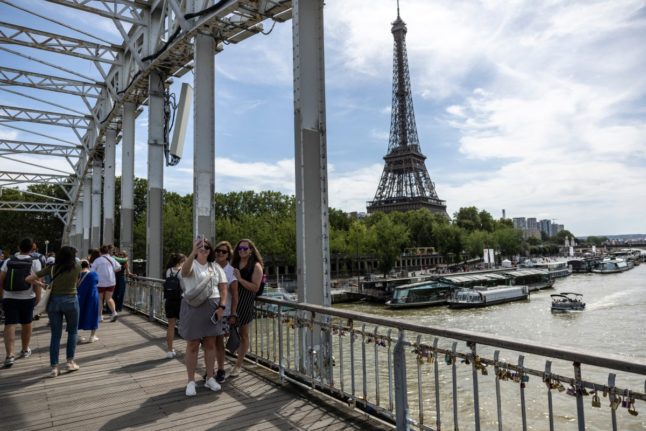 La Belle Vie: Why French people like working in the office and how to be a good tourist