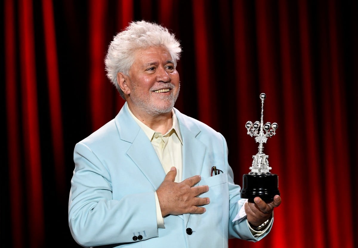 Emotional Almodóvar wins lifetime award at Spain's biggest film festival