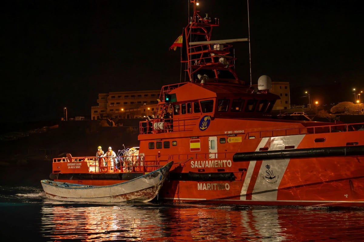 Spain renews search for dozens of missing migrants off Canaries