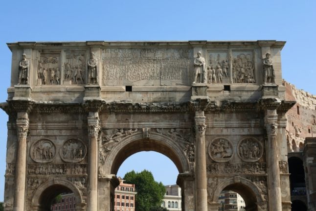 Rome's ancient Arch of Constantine damaged by lightning