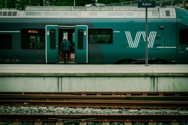 Norway's government to merge state-owned train firms Vy and Flytoget