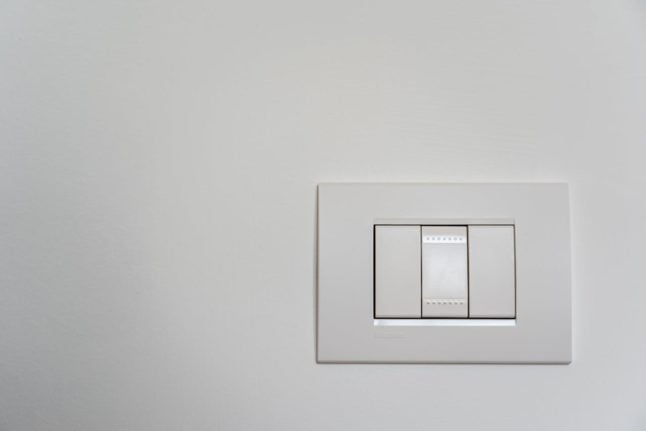 bathroom light switch spain