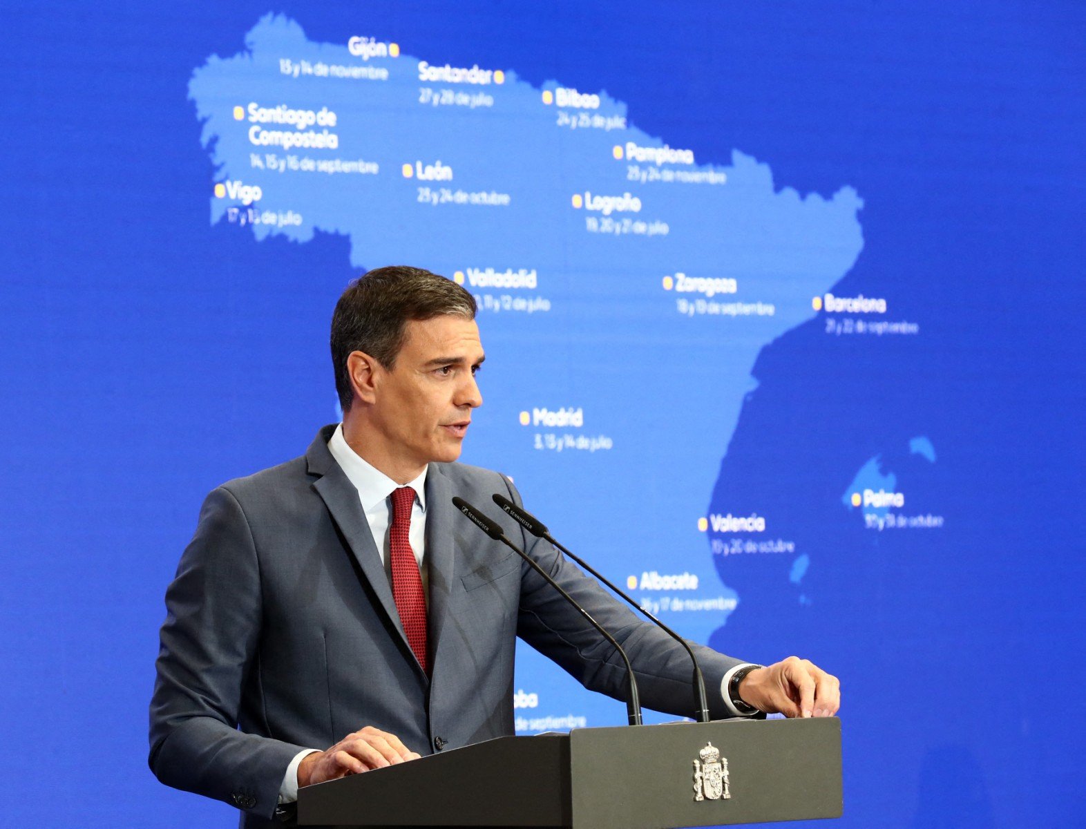 Spain's PM calls on EU to speed up deal on irregular migrants