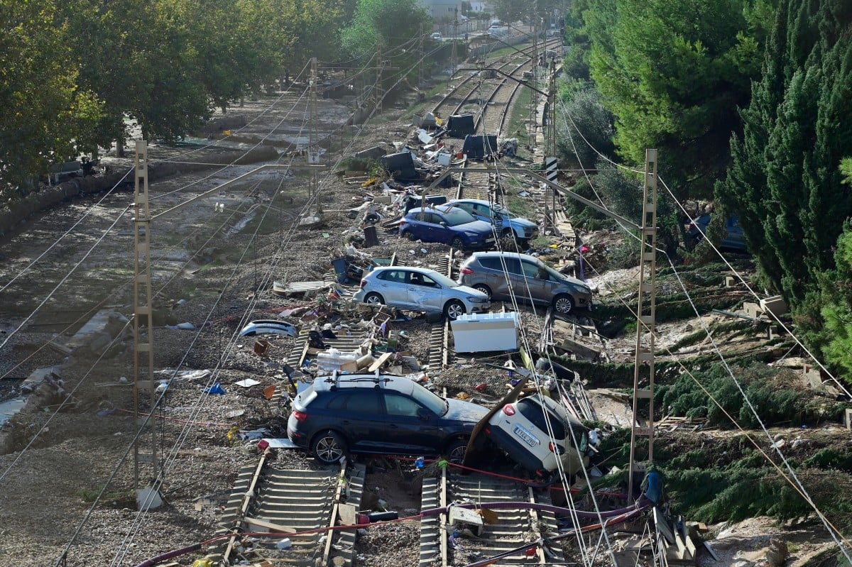 EXPLAINED: How Spain's floods will disrupt travel for weeks