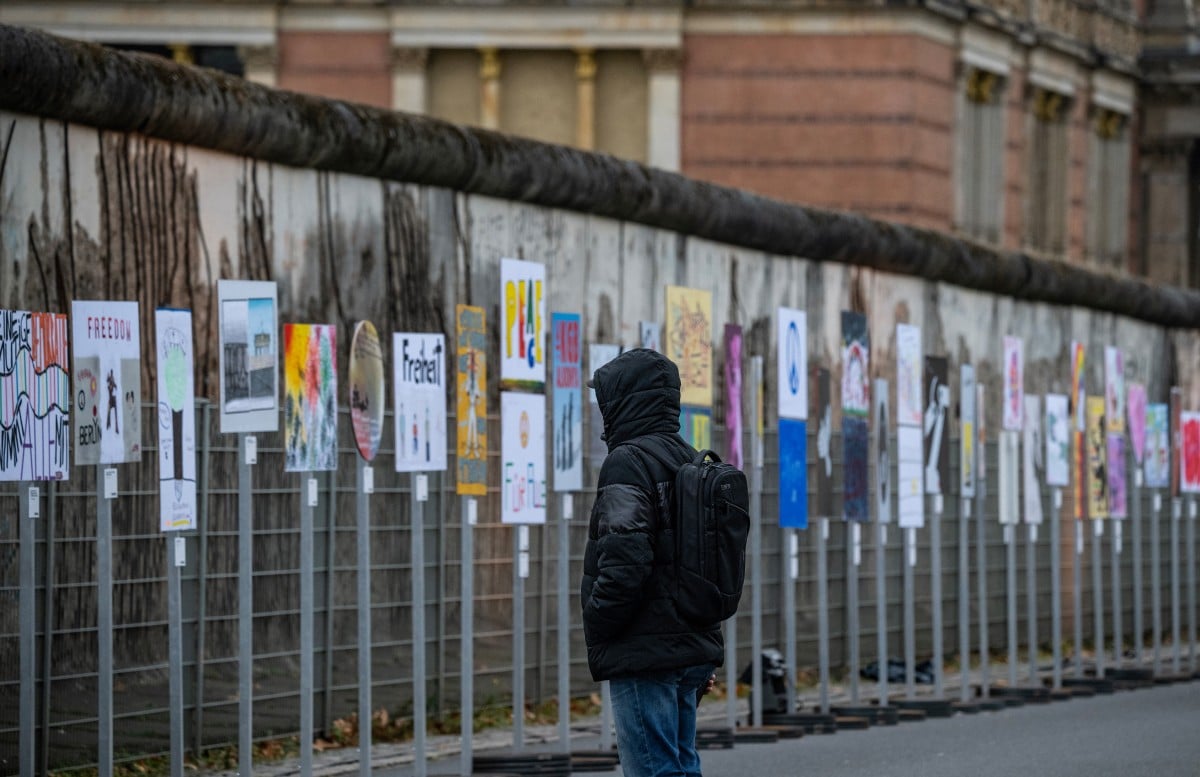 Germany marks 1989 Berlin Wall fall with ‘Preserve Freedom’ party