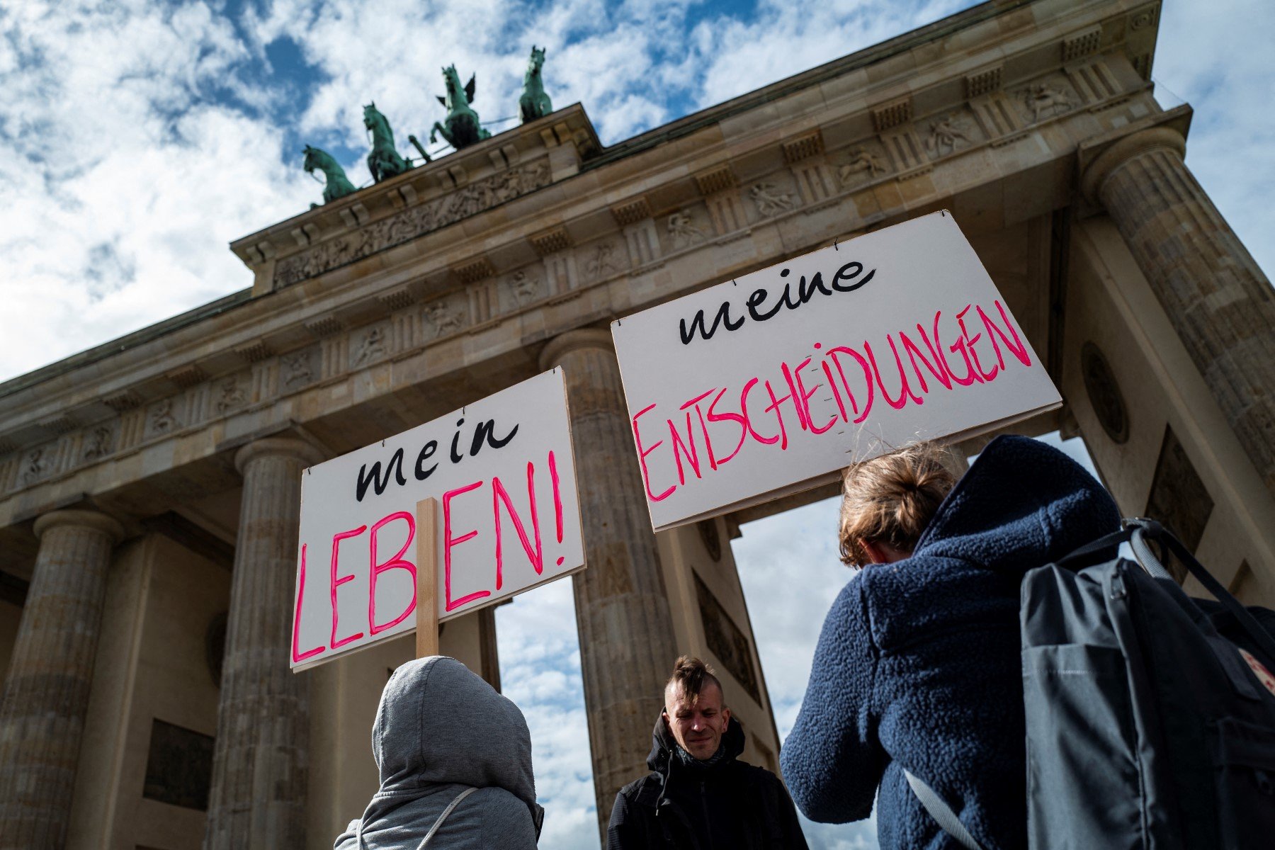 German campaigners demand abortion be fully legalised