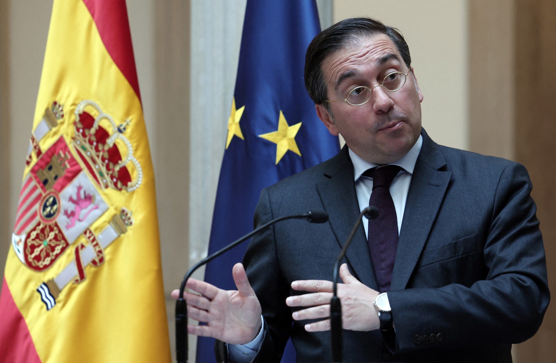 Spain rules out suspending asylum applications for Syrian refugees