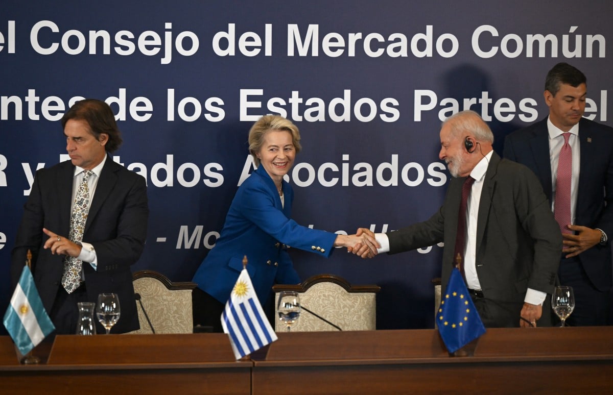 Spain, Germany hail Mercosur deal but France and EU farmers fume