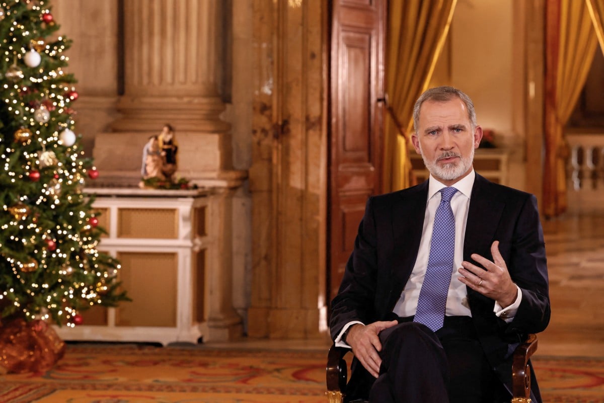 Felipe VI urges Spain to learn from floods in Christmas message