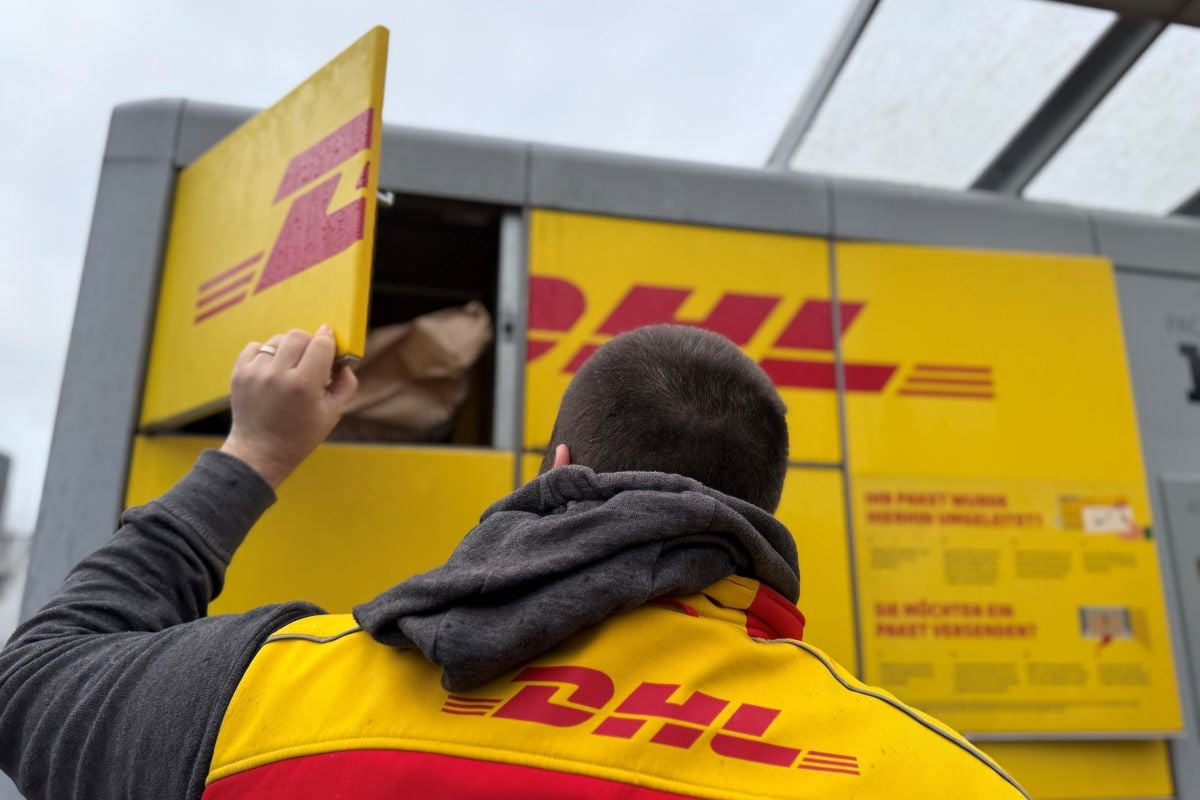 DHL aims to double parcel self pick-ups in Germany