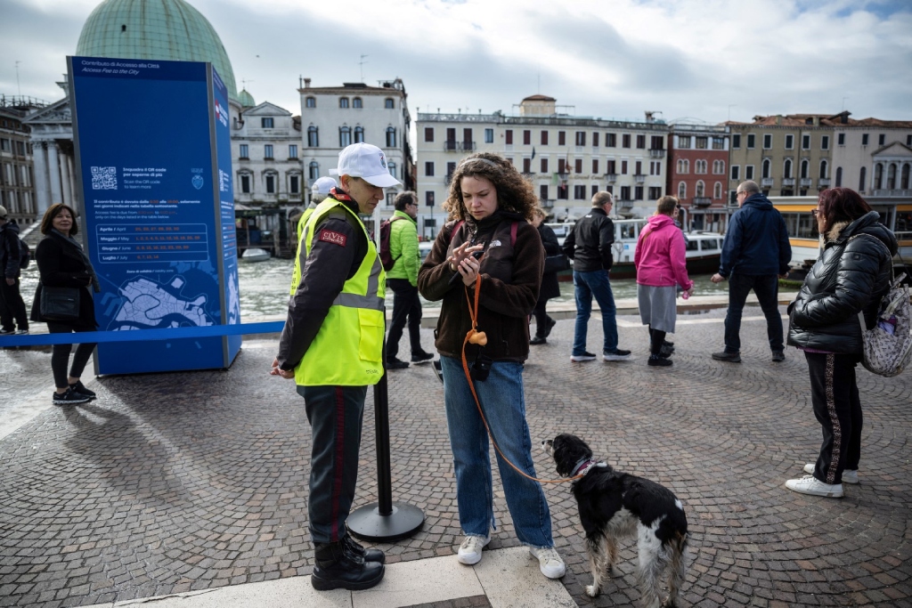 CALENDAR: When will you need to pay a fee to visit Venice in 2025?