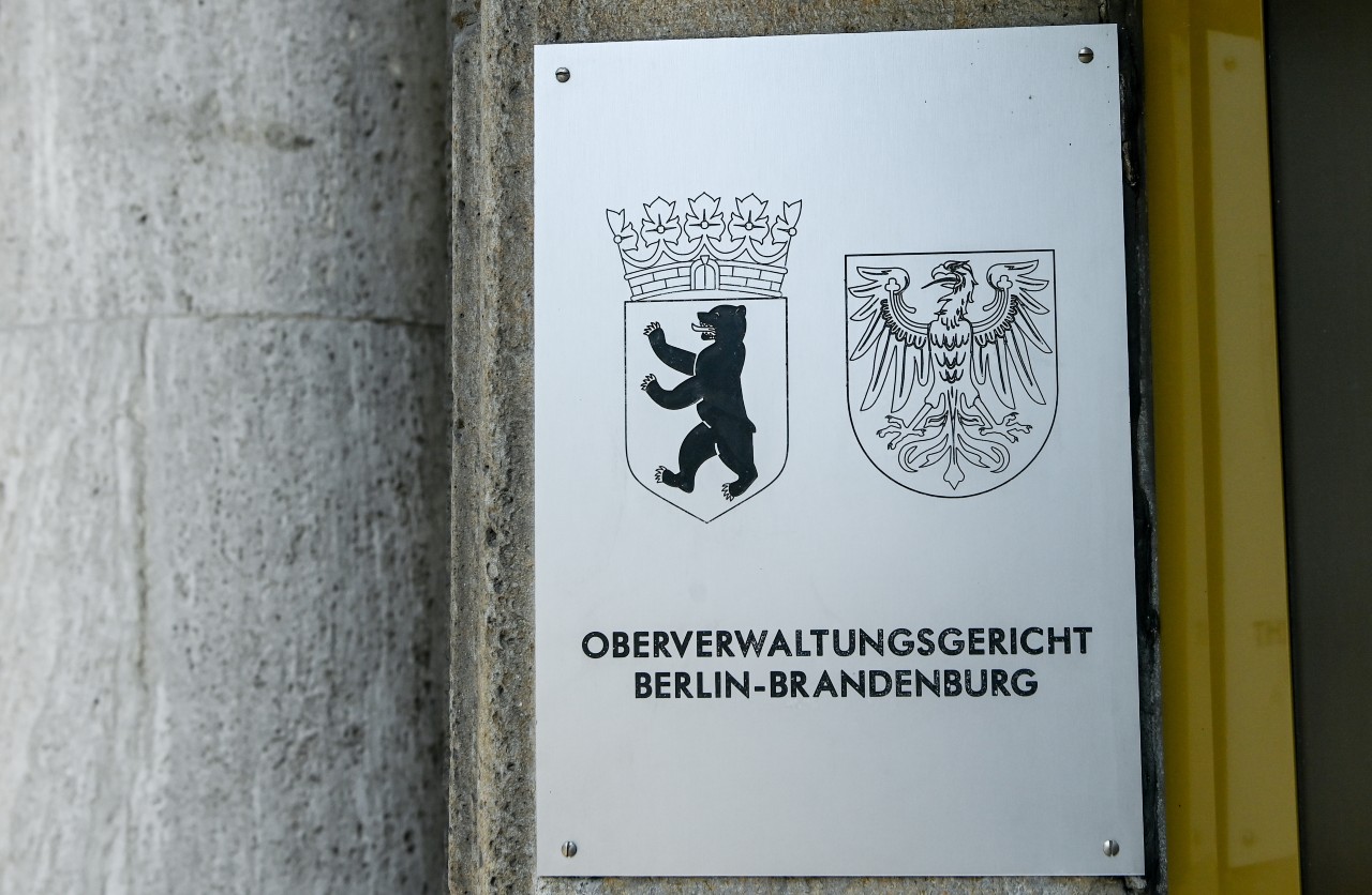 Why more than 1,600 Berliners sued the citizenship office last year