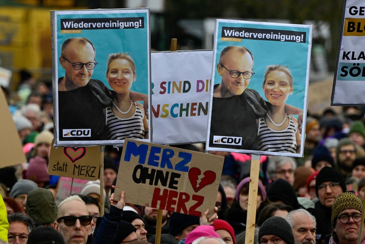 ‘Protect this democracy’: At least 160,000 rally in Berlin against the far right