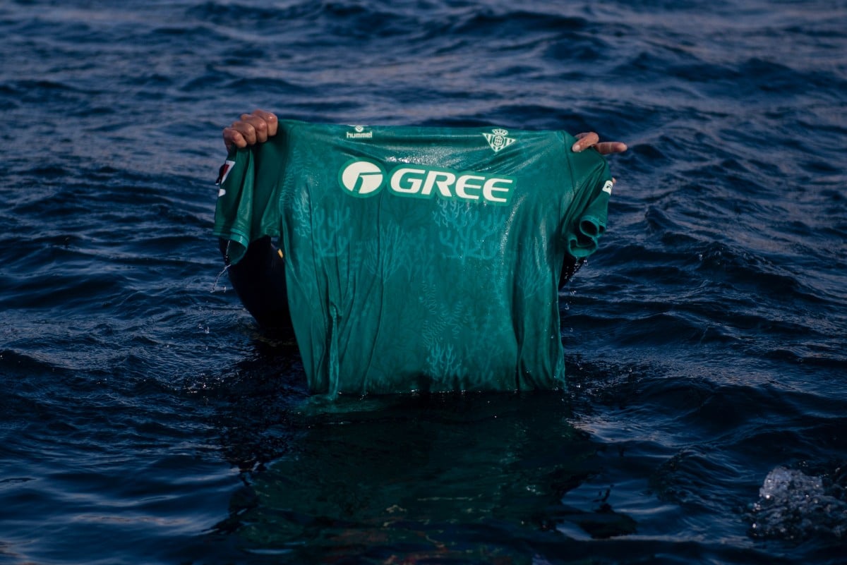 Inside Spain: Algae football kits and why the police are far-right