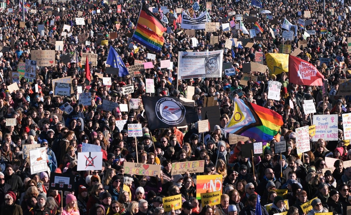 New anti-far-right protest draws 250,000 in Munich