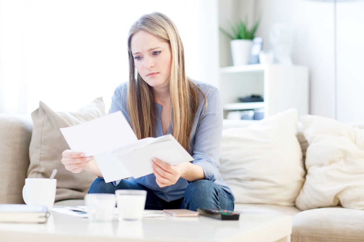 Reader question: How long can I stay in Germany on a work permit if I lose my job?