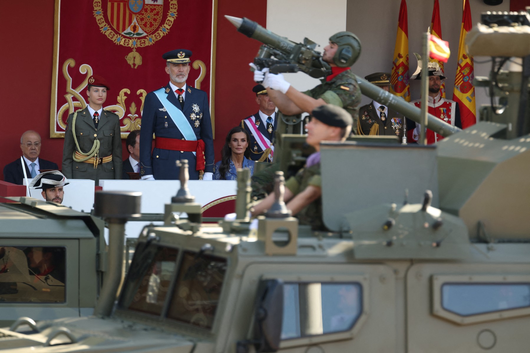 Spain weighs up sending military personnel to Ukraine