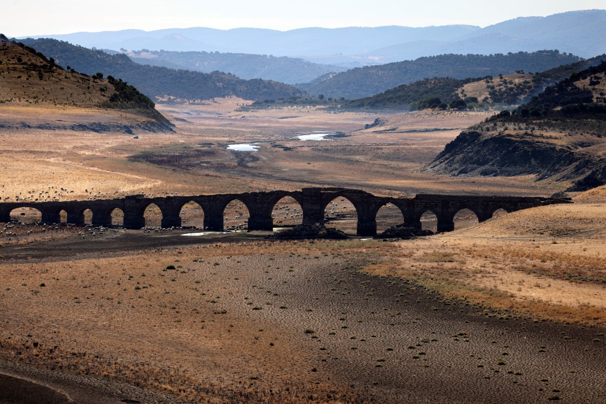 Inside Spain: Discrimination of non-residents and more droughts