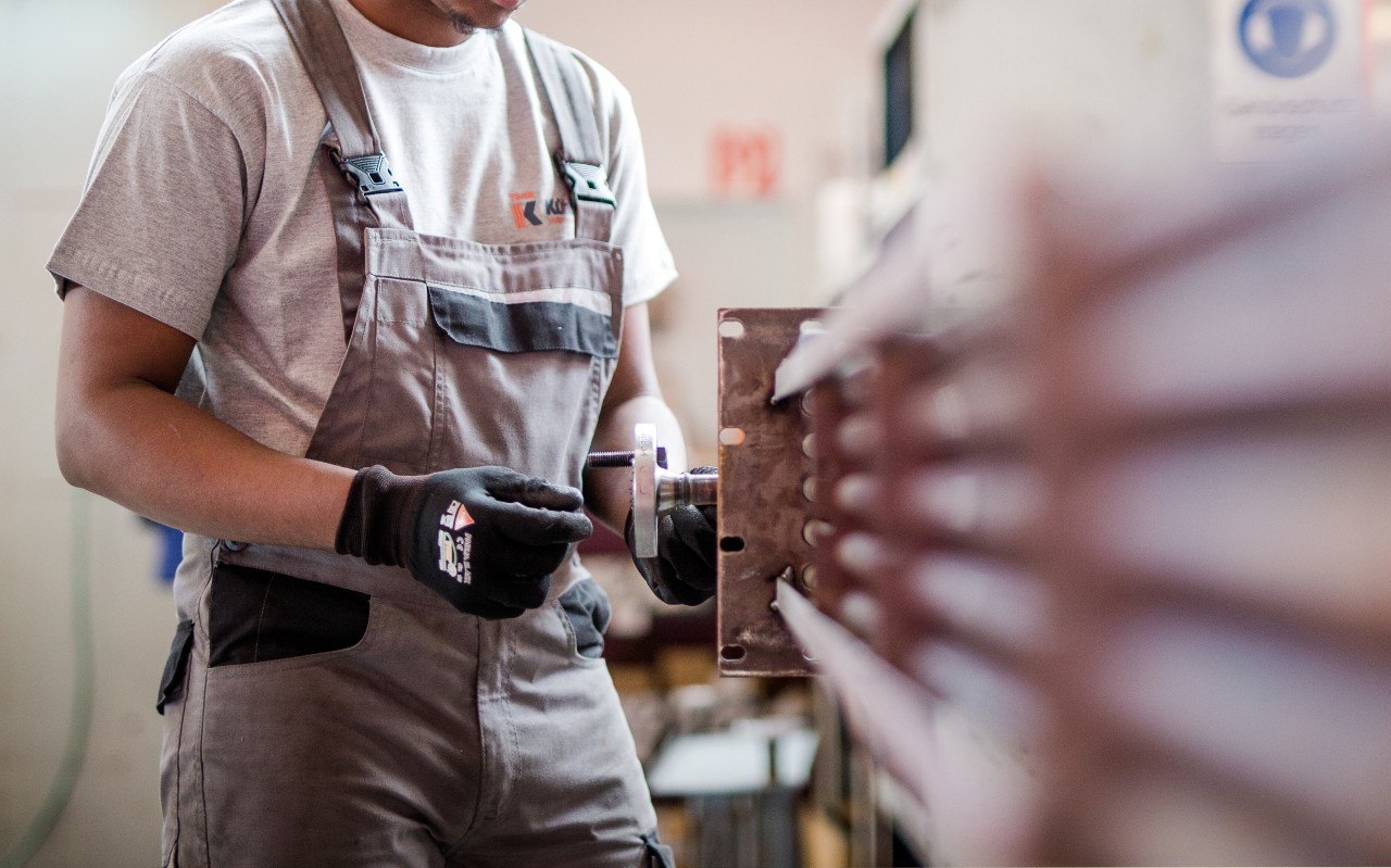 How easy is it to hit the salary for a skilled worker permit in Germany?