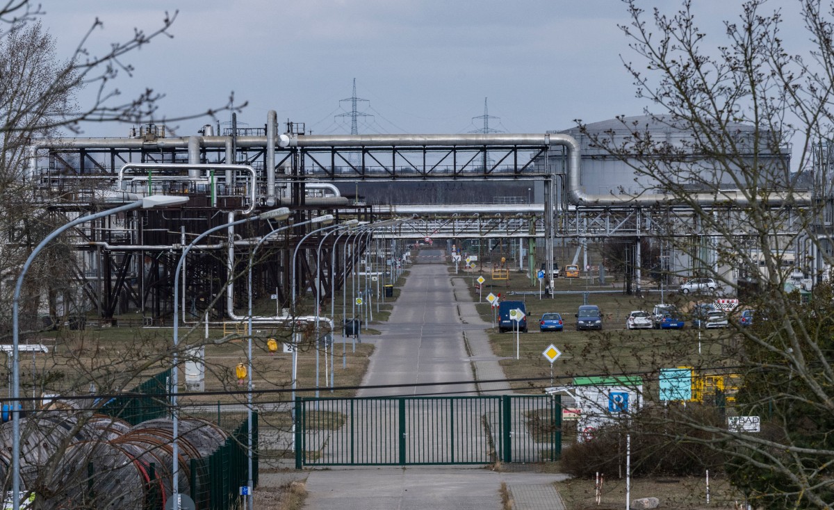 German refinery’s plight prompts calls for return of Russian oil