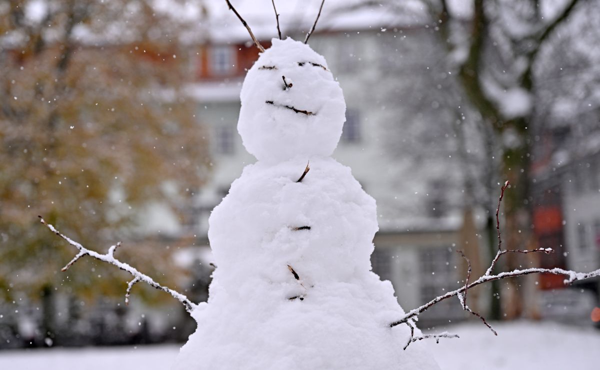 A snowman is seen in Erfurt's old town.