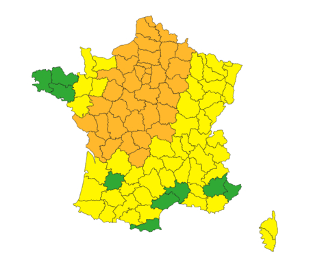 Weather map showing the orange alert in northern and central France