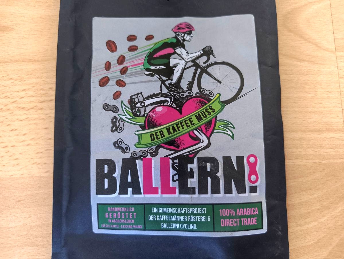 A coffee bean package has the word 'Ballern' written in bold.