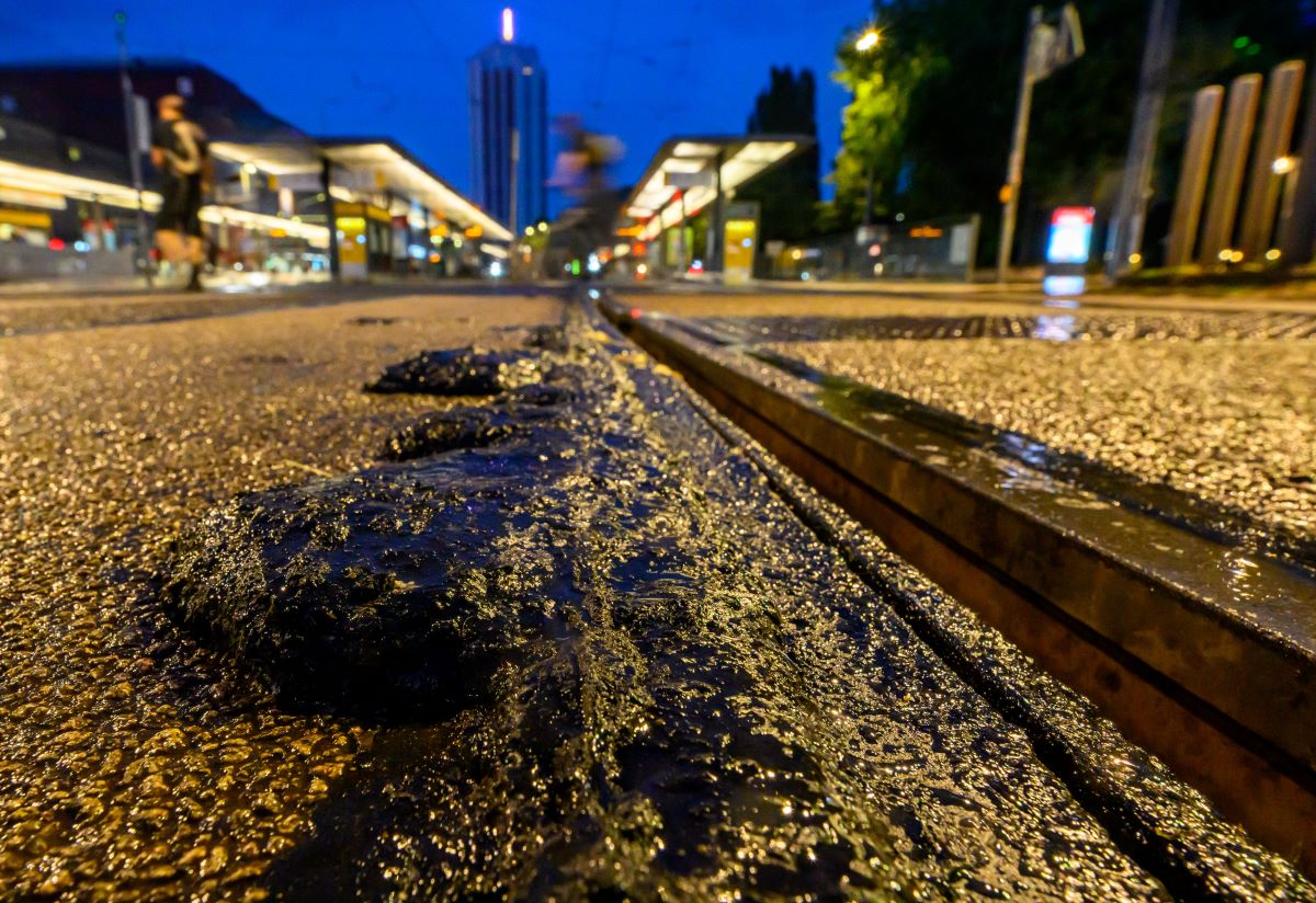 Clumps of hardened joint sealant are stuck next to a tram track at the central stop at Leipzig’s main train station. 
