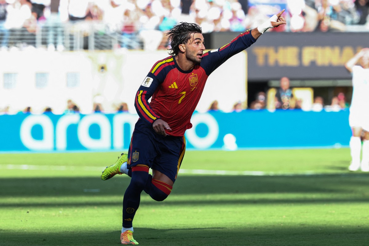Spain's forward #07 Ferran Torres celebrates scoring his team's first goal during the 2026 World Cup football