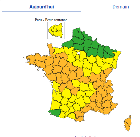 Orange level heat warnings in central and eastern France